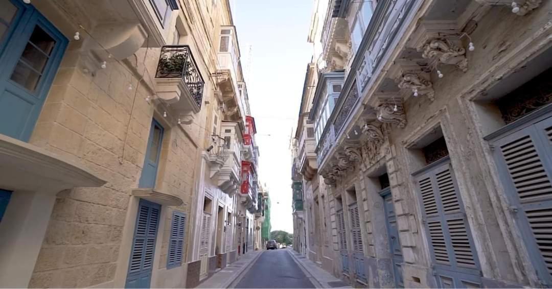 Hotel Julesy'S Bnb Cospicua Esterno foto