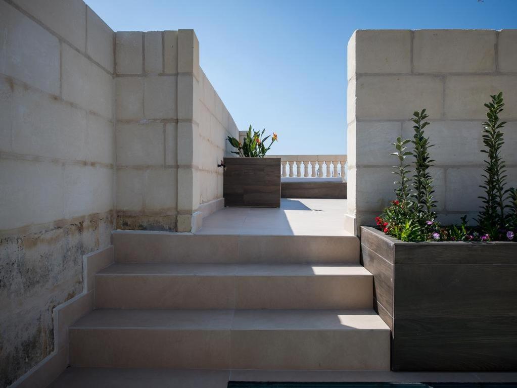 Hotel Julesy'S Bnb Cospicua Esterno foto